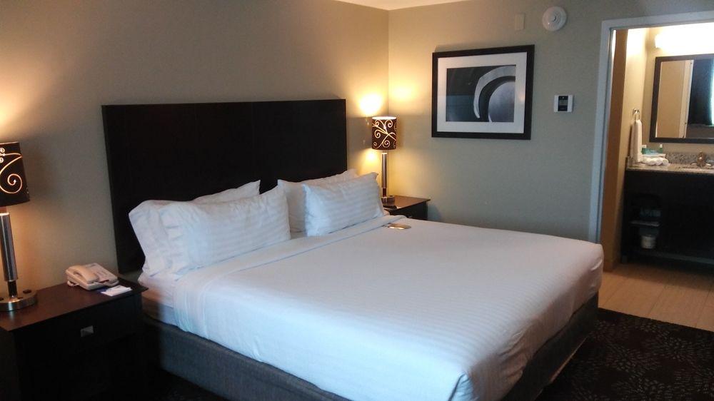 Holiday Inn Express Pittsburgh West - Greentree, An Ihg Hotel Crafton Eksteriør billede