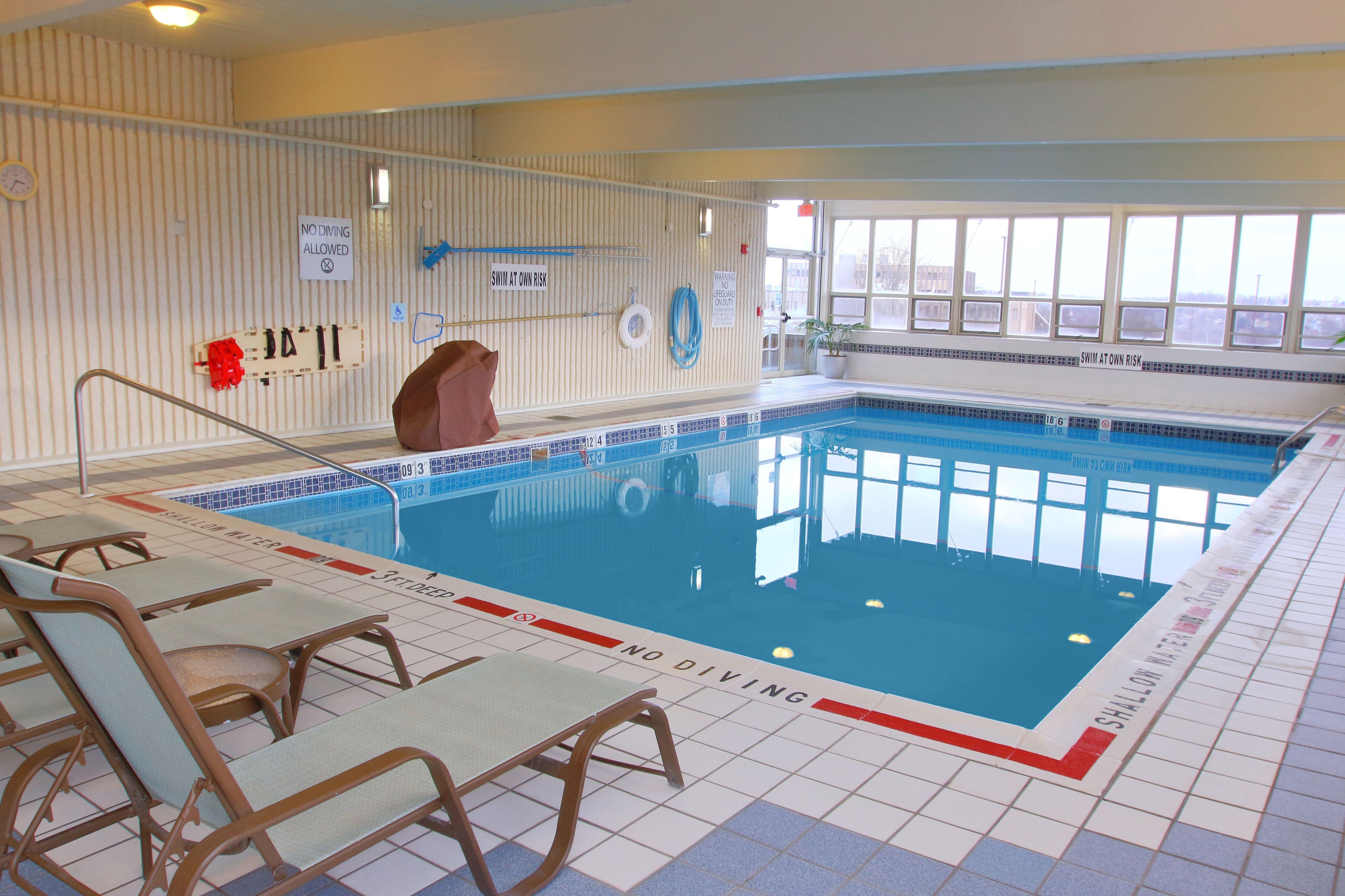 Holiday Inn Express Pittsburgh West - Greentree, An Ihg Hotel Crafton Eksteriør billede
