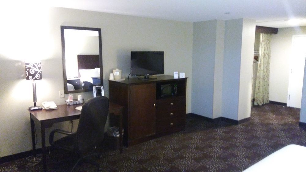 Holiday Inn Express Pittsburgh West - Greentree, An Ihg Hotel Crafton Eksteriør billede