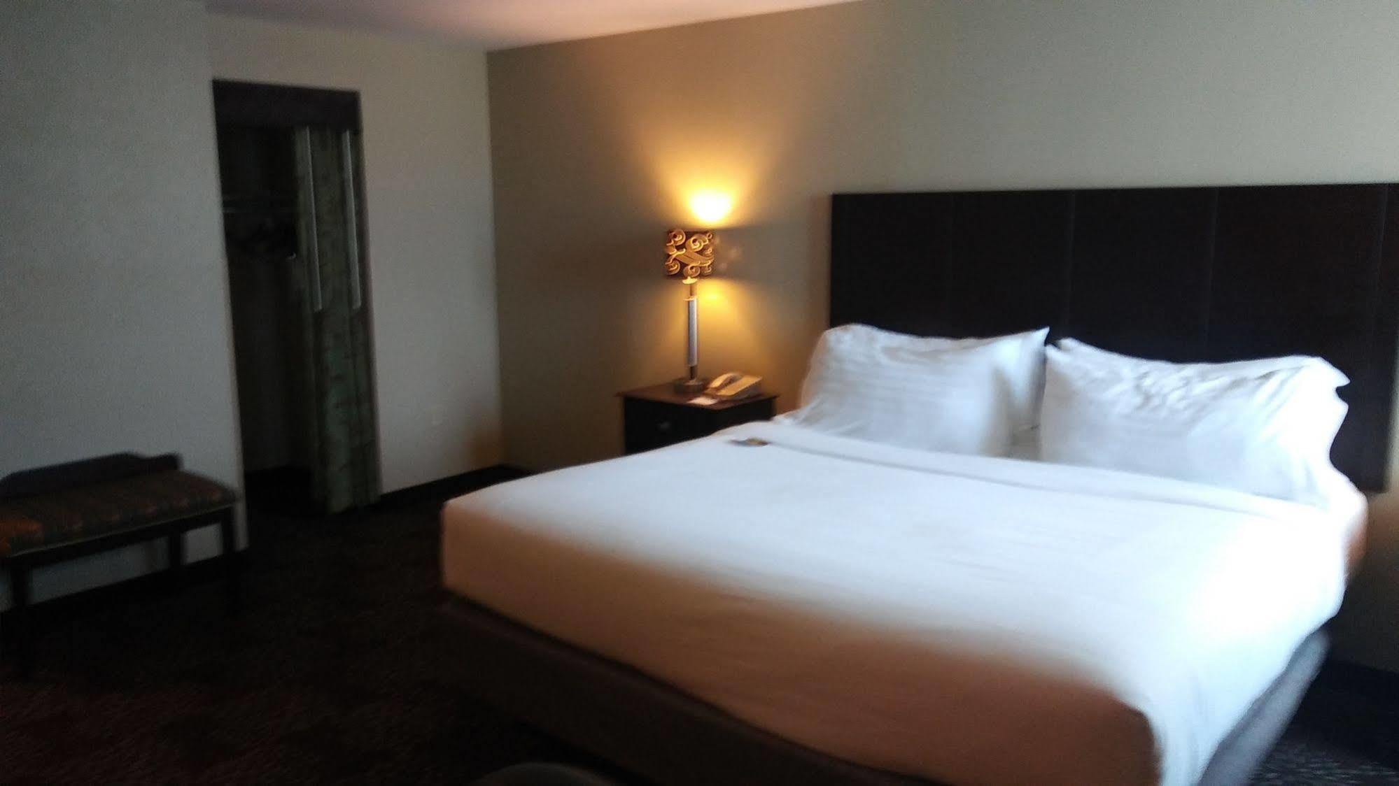 Holiday Inn Express Pittsburgh West - Greentree, An Ihg Hotel Crafton Eksteriør billede