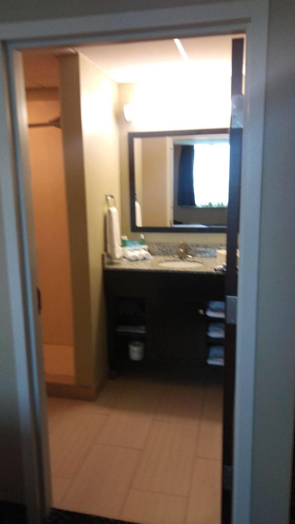Holiday Inn Express Pittsburgh West - Greentree, An Ihg Hotel Crafton Eksteriør billede